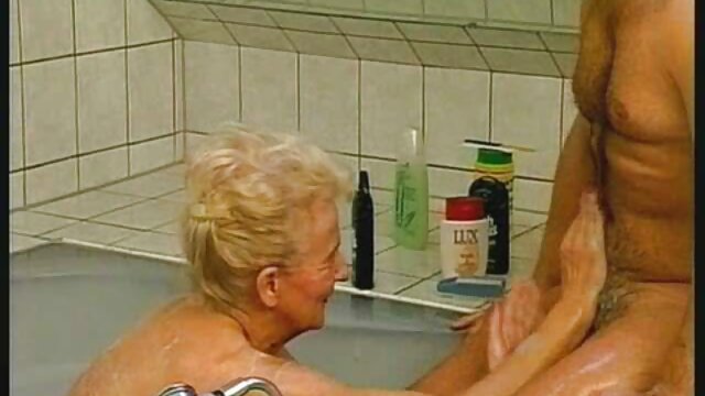 Casa film hot italiani surprised da corneo tedesco mamma in il doccia