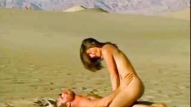 Carino amatoriali italiani hot e assetato teen bevande Per favore