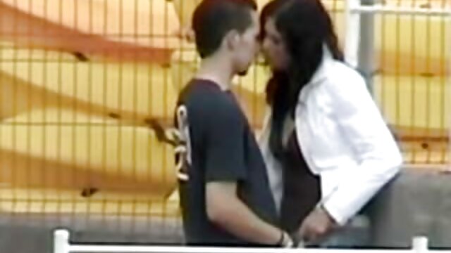 Ungherese lesbo attrici italiane video hot Denis Timéa Bela giocare con dildo a raggiungere l'orgasmo