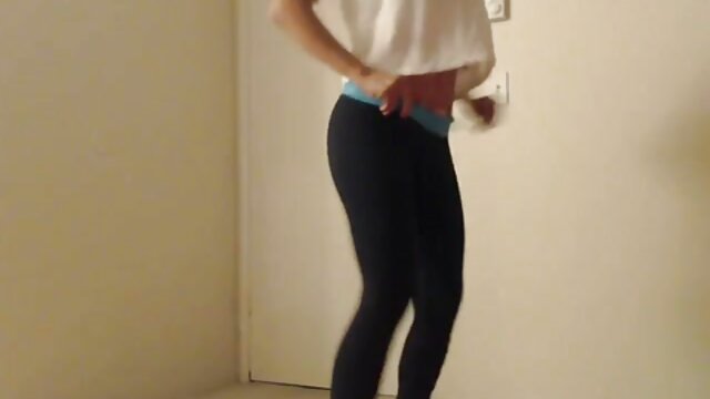 Tedesco giovane sedotto da milf agente immobiliare a scopare video hot mature italiane in lingerie