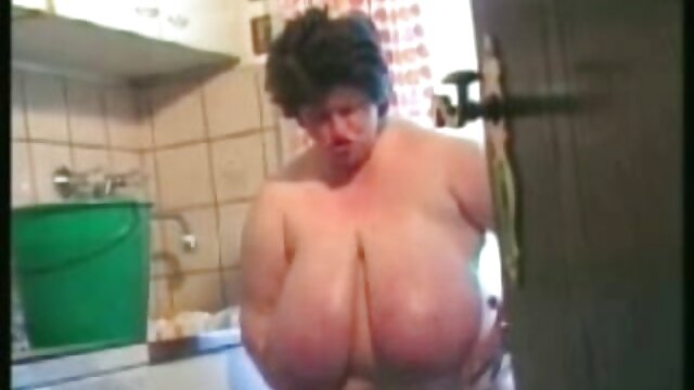 Ragazza nera sexy incontrare attrici italiane scene hot il suo amico grande cazzo nero per il sesso interrazziale